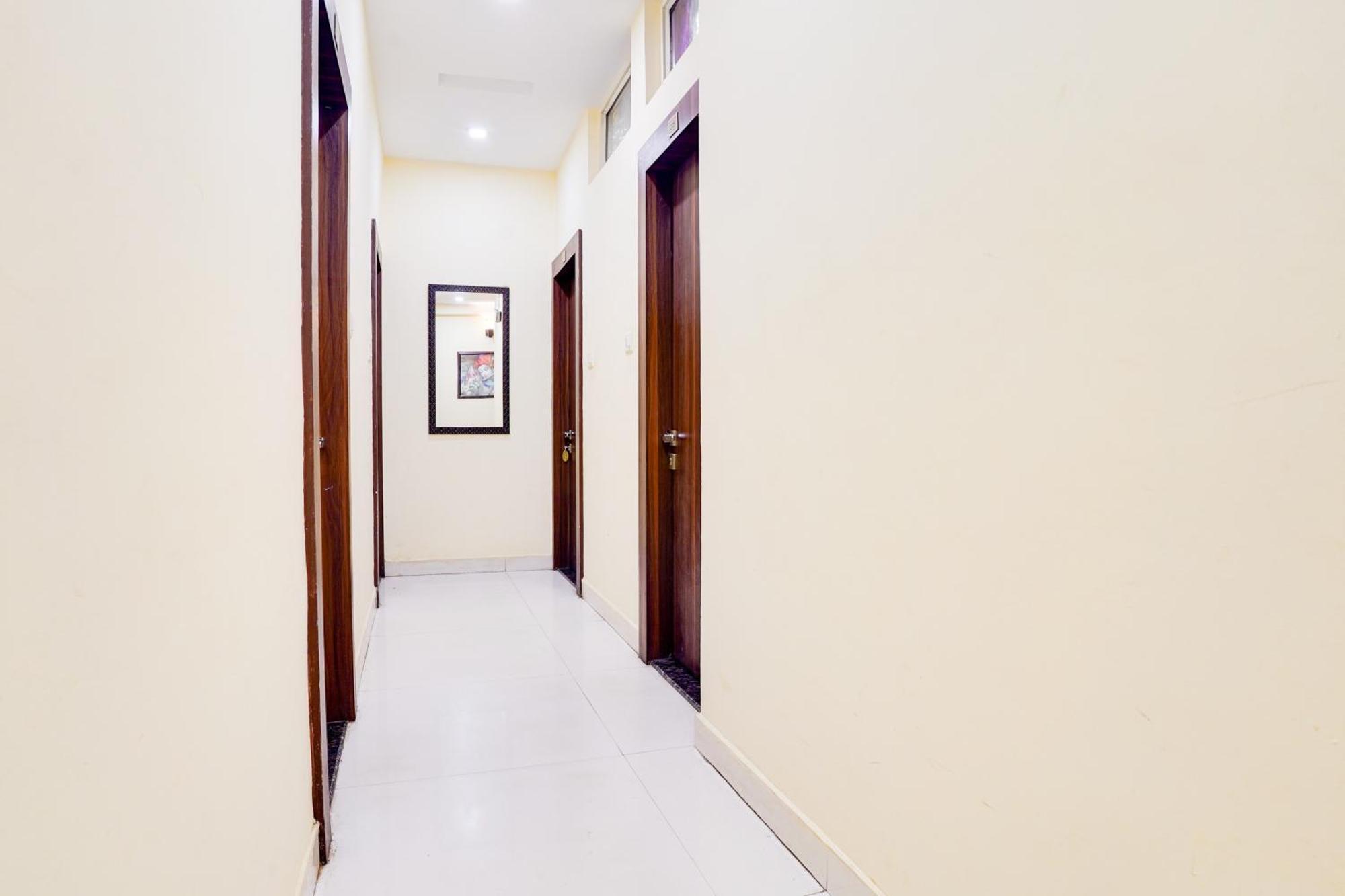 Hotel O Shri Vilas ボーパール エクステリア 写真