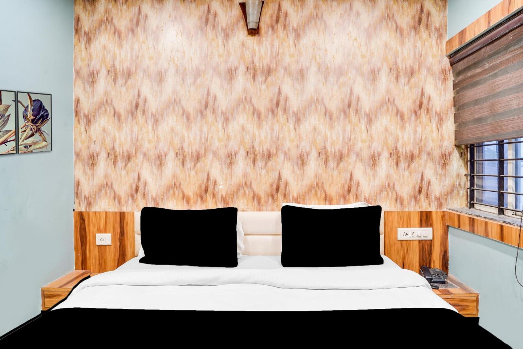 Hotel O Shri Vilas ボーパール エクステリア 写真